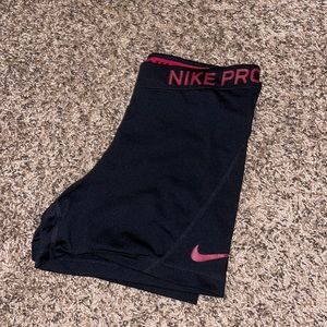 Nike Pro spandex 2in inseam